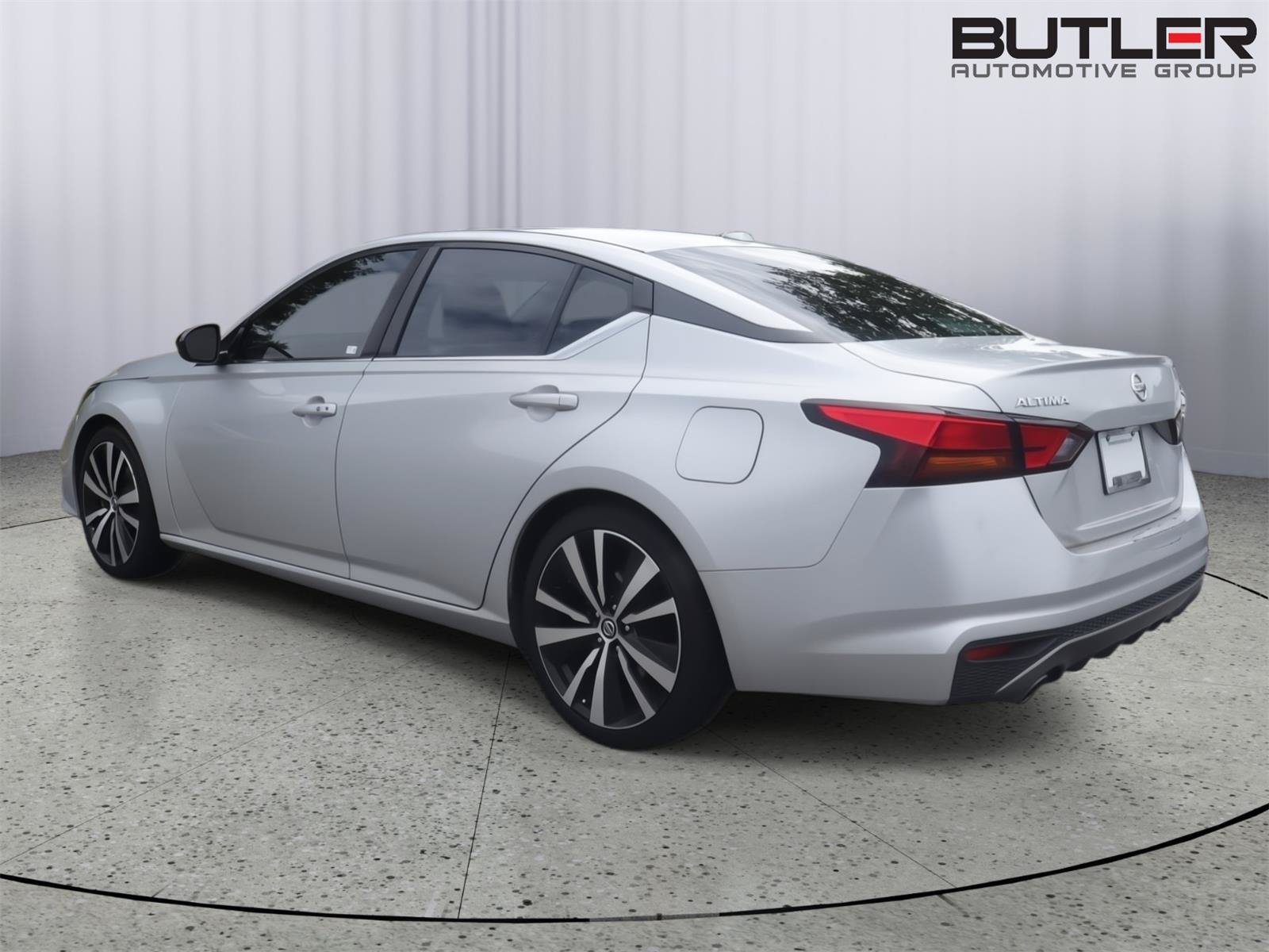 Used 2019 Nissan Altima 2.5 SR FWD image 4