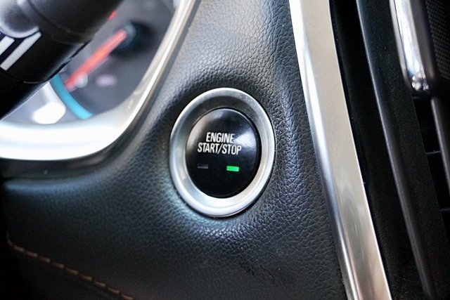 Used 2021 Chevrolet Traverse LT image 27