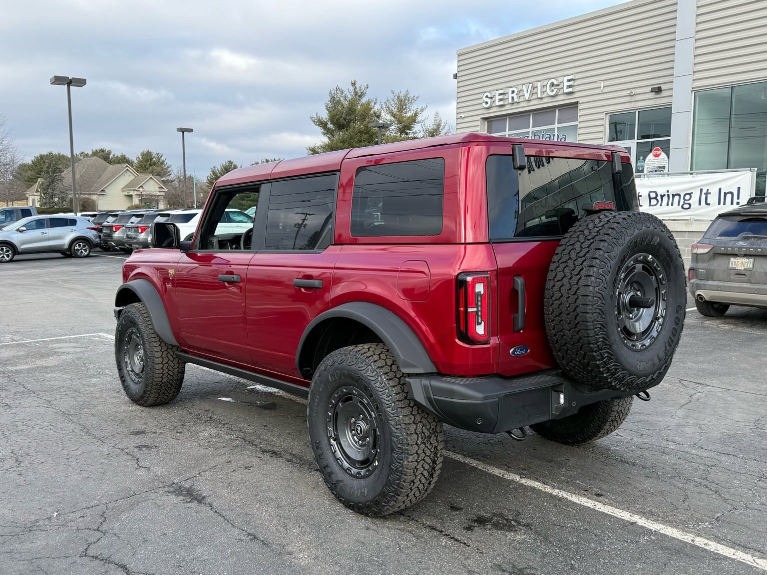 New 2025 Ford Bronco Badlands image 4
