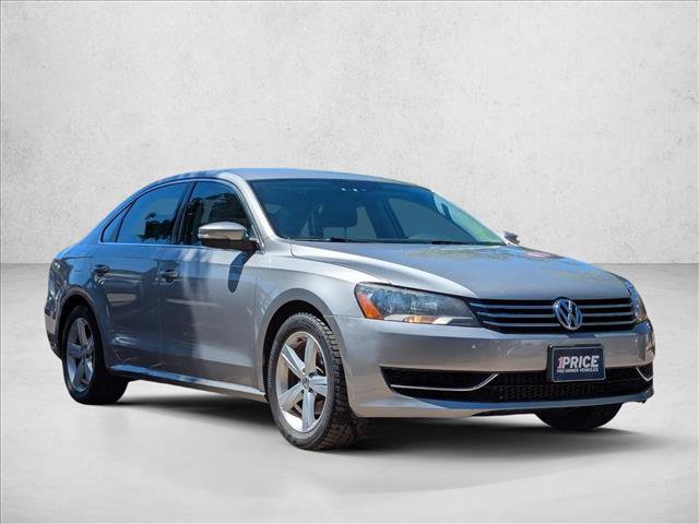 Used 2014 Volkswagen Passat 1.8T SE FWD image 3