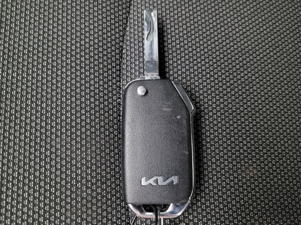 Used 2024 Kia Forte LXS image 32