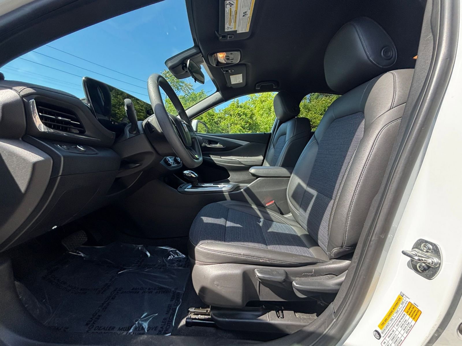 Used 2025 Buick Envista Sport Touring FWD image 23