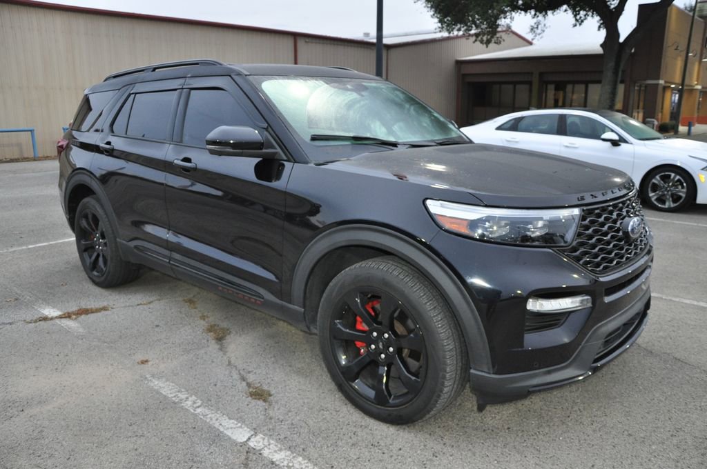 Used 2023 Ford Explorer ST w/ Equipment Group 401A image 7