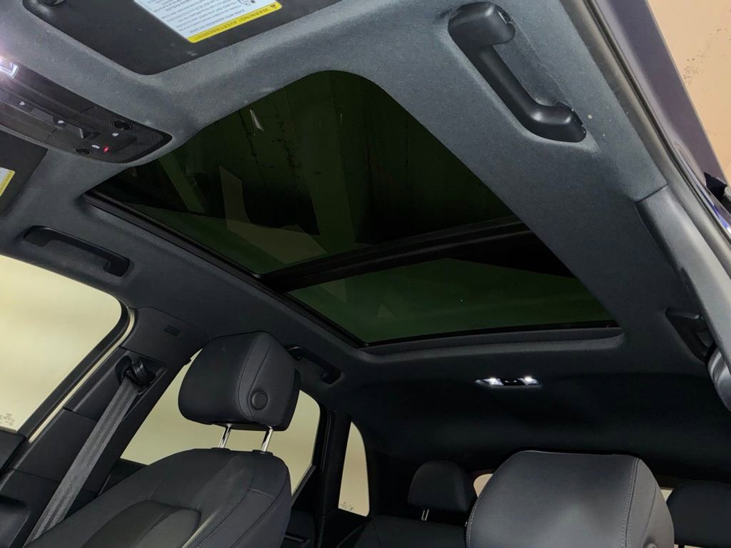 Used 2021 Audi Q3 2.0T Premium w/ Convenience Package AWD/4WD image 5