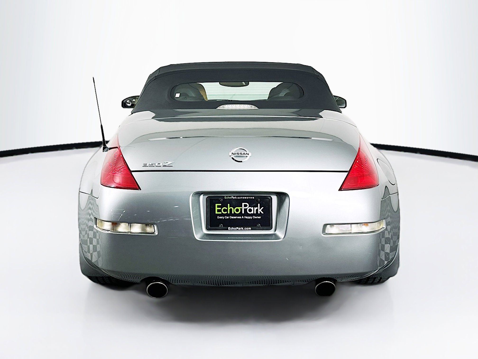 Used 2005 Nissan 350Z Touring image 7