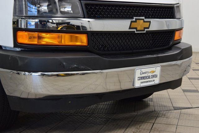 New 2025 Chevrolet Express 3500 w/ Power Convenience Package RWD image 7