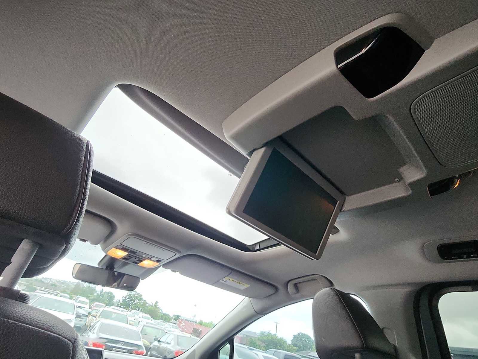 Used 2018 Honda Odyssey Elite image 23