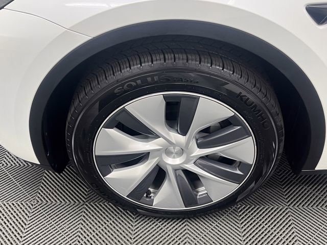 Used 2023 Tesla Model Y 2WD image 20
