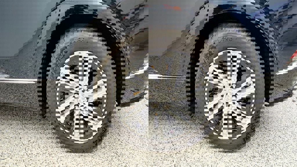 Used 2024 Cadillac Lyriq Tech w/ Driver Assist Package RWD image 9