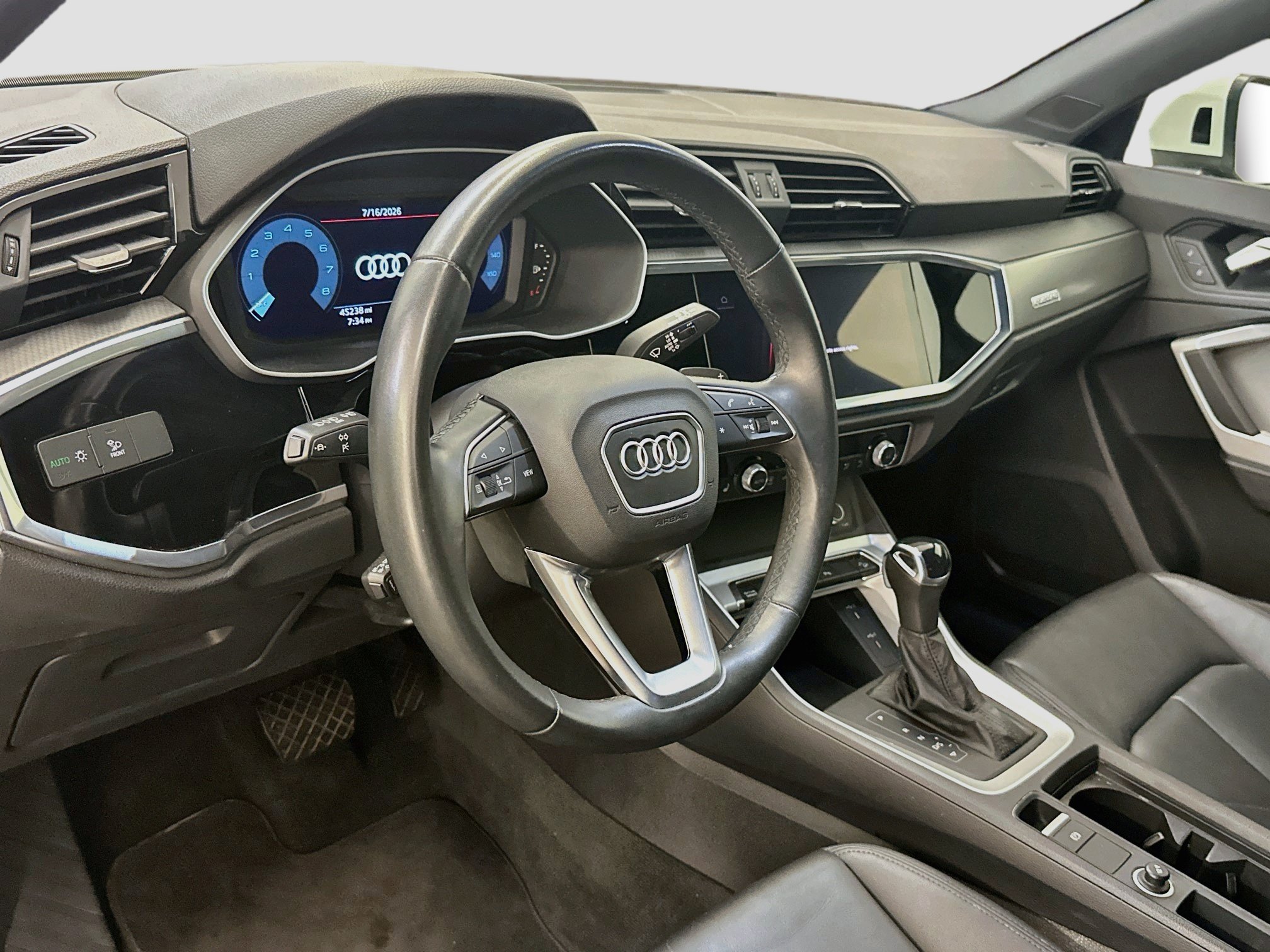 Used 2025 Audi Q3 2.0T Premium AWD/4WD image 18