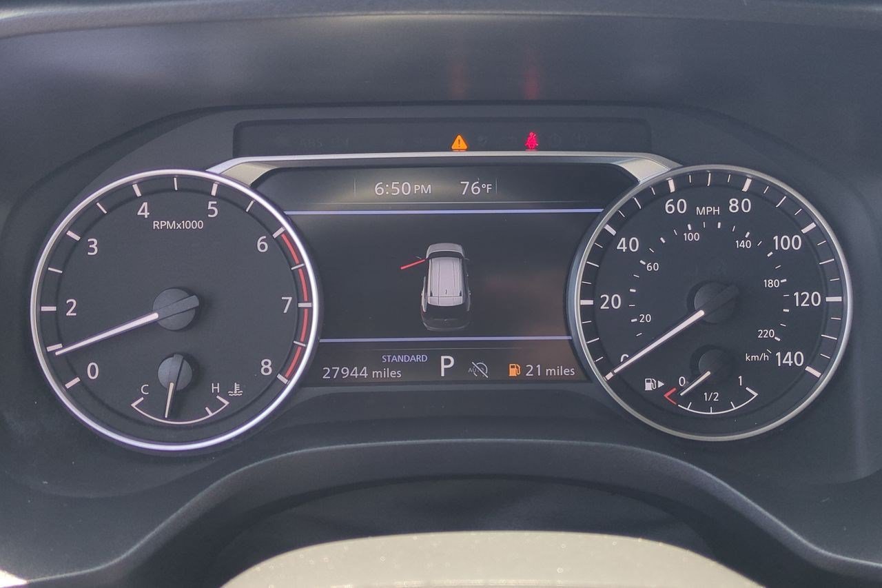 Certified 2025 Nissan Rogue SV w/ SV Premium Package FWD image 14