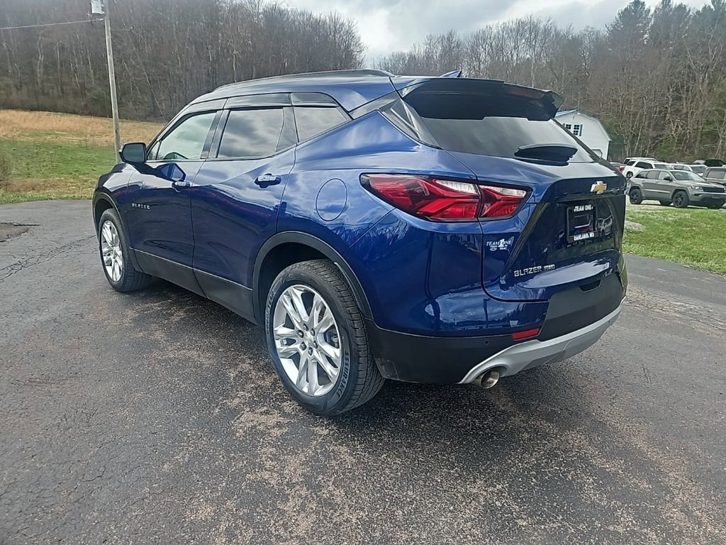Used 2022 Chevrolet Blazer LT w/ Sound & Technology Package AWD/4WD image 3