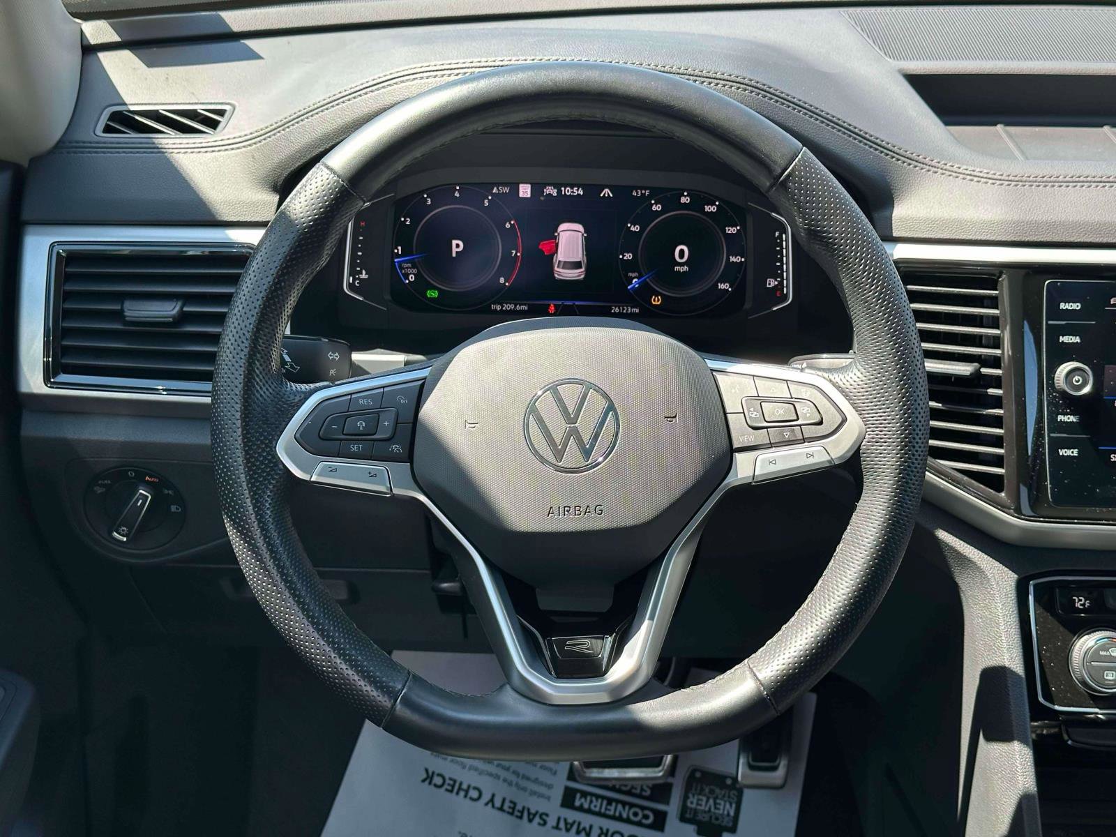 Certified 2023 Volkswagen Atlas SEL Premium image 11