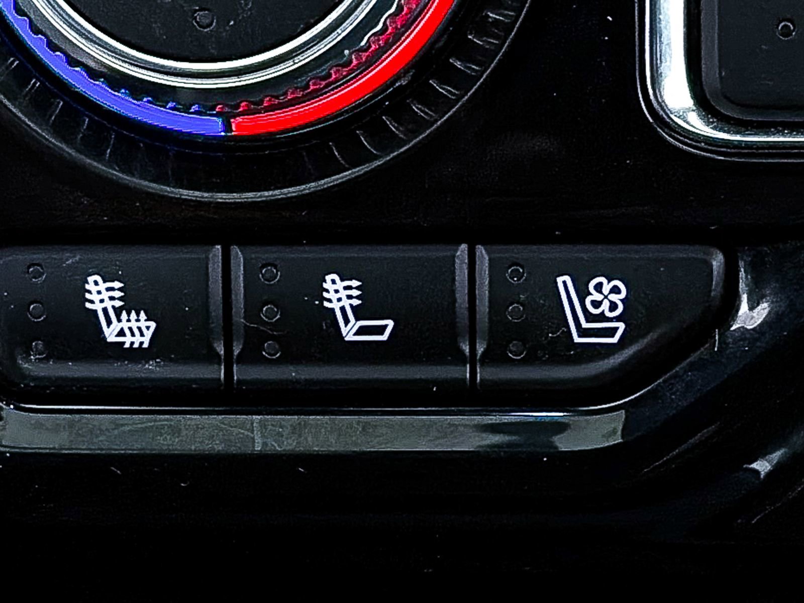 Used 2023 GMC Yukon Denali image 26