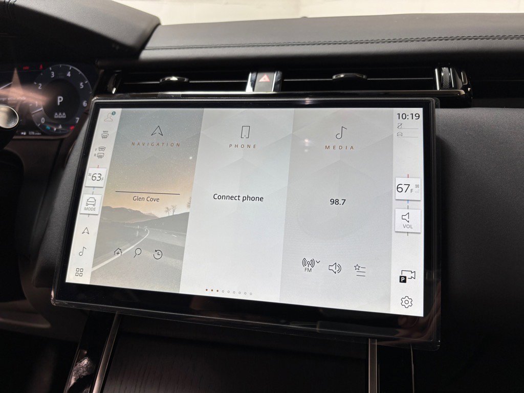 New 2026 Land Rover Range Rover Velar Dynamic SE image 16