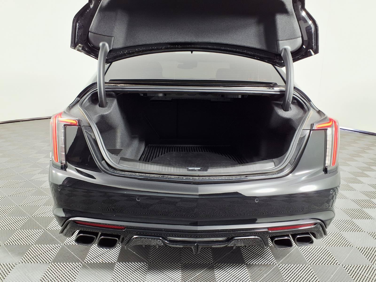 Certified 2024 Cadillac CT5 V Blackwing w/ Driver Assist Package RWD image 8
