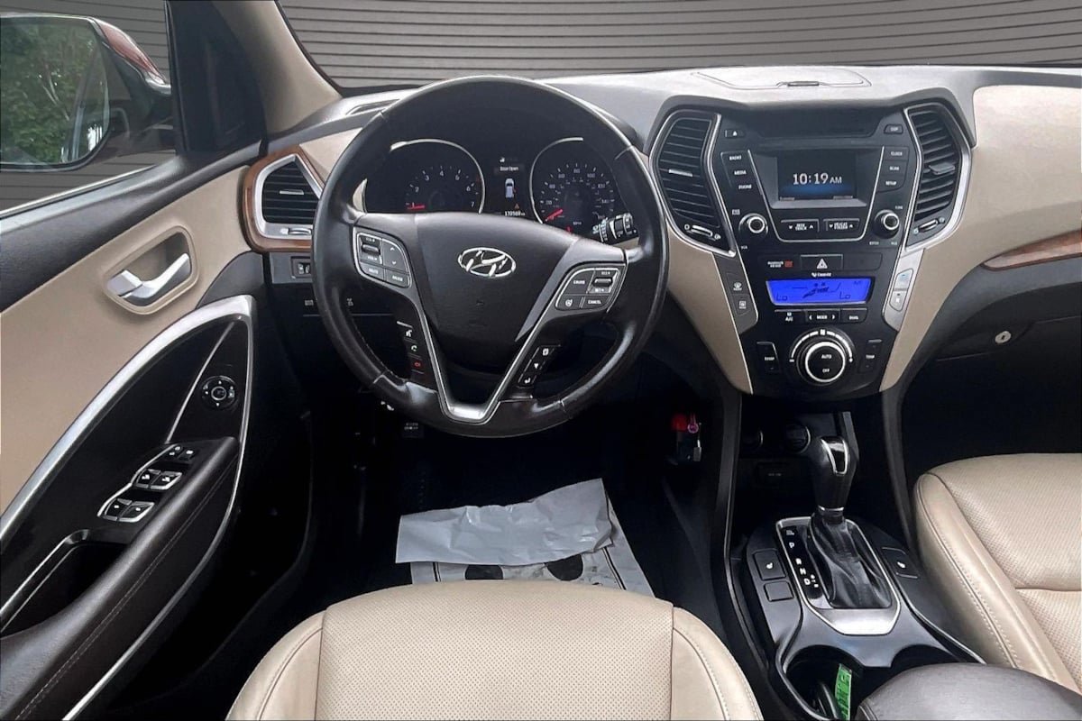 Used 2015 Hyundai Santa Fe GLS w/ Option Group 02 AWD/4WD image 8