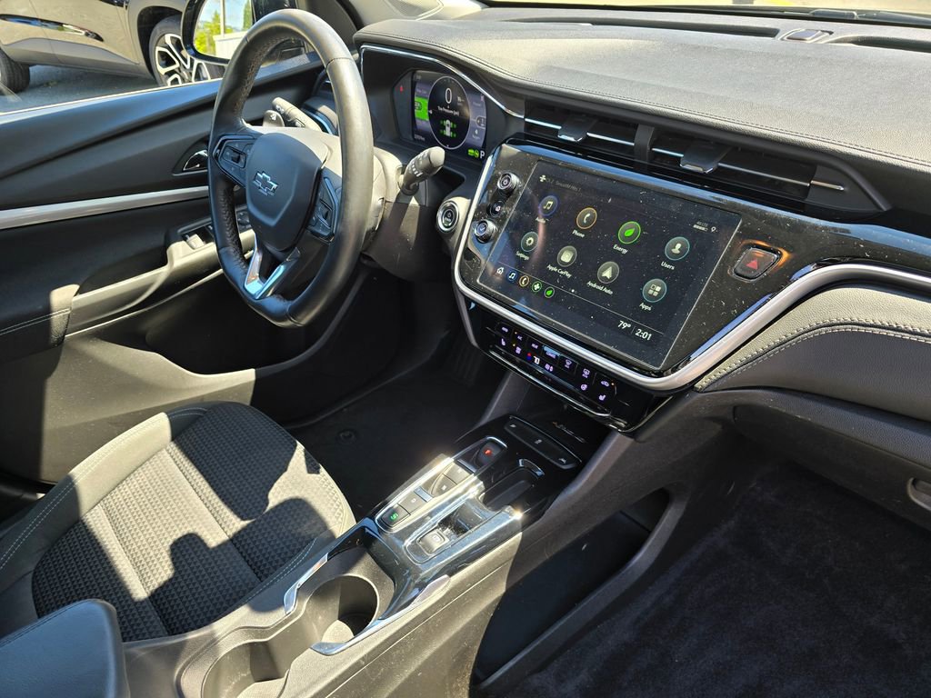 Used 2023 Chevrolet Bolt EUV LT w/ Comfort Package FWD image 11