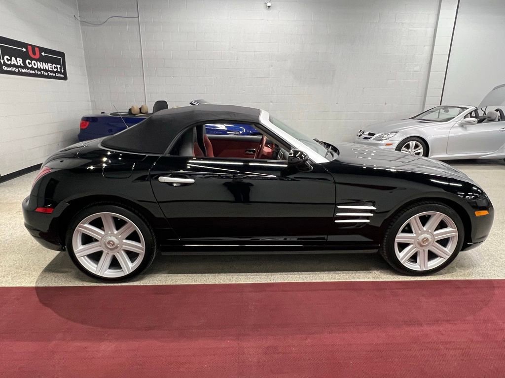 Used 2006 Chrysler Crossfire Limited image 51