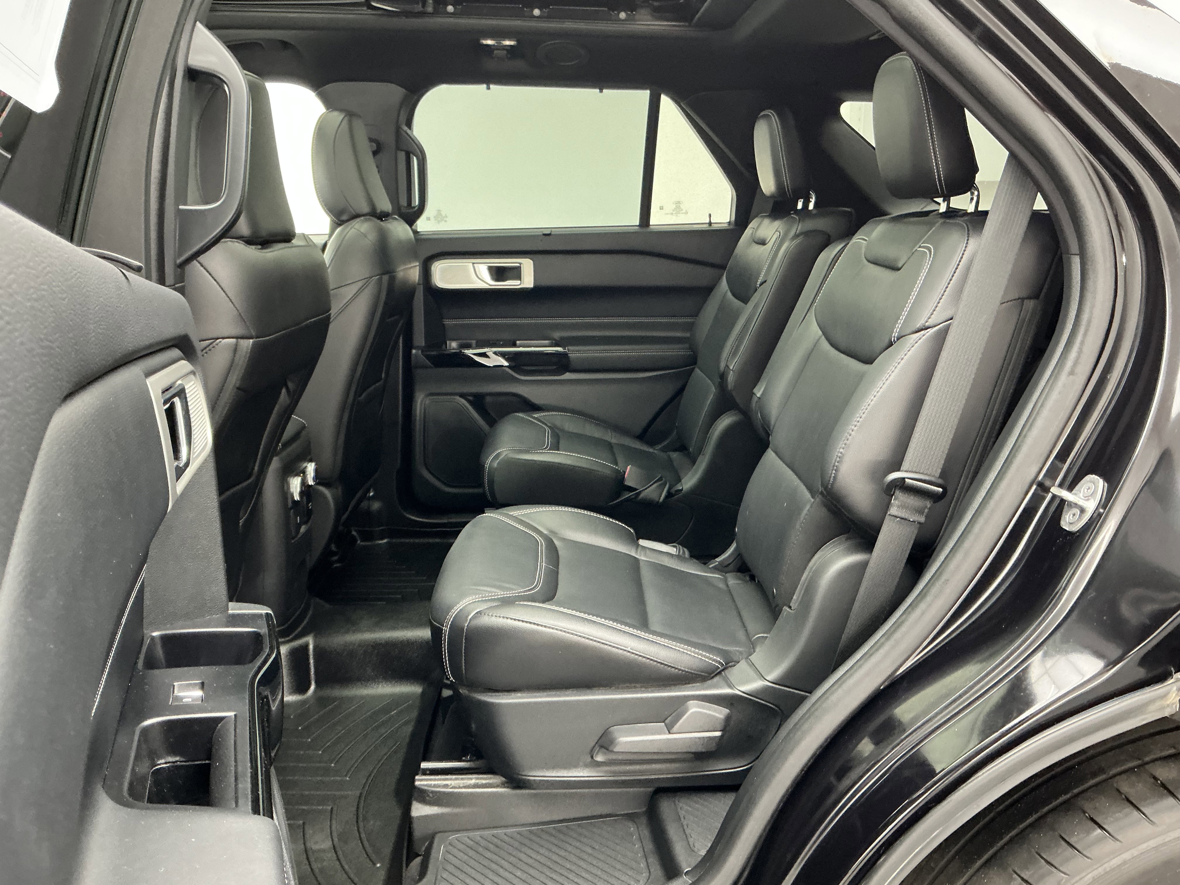 Used 2022 Ford Explorer ST w/ Equipment Group 401A image 17