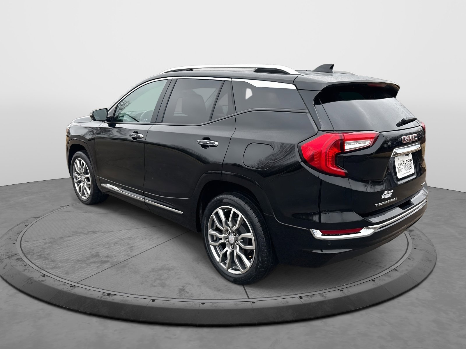 Certified 2022 GMC Terrain Denali w/ Denali Premium Package image 6