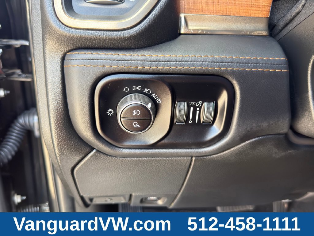 Used 2024 RAM 2500 Limited w/ Towing Technology Group AWD/4WD image 29