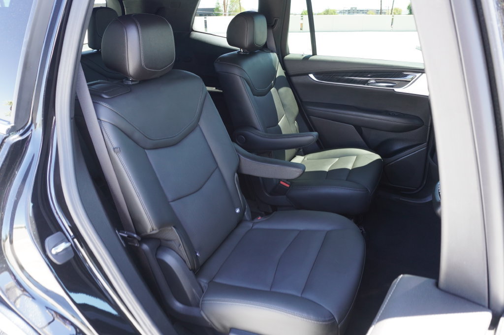 Certified 2024 Cadillac XT6 Premium Luxury FWD image 9