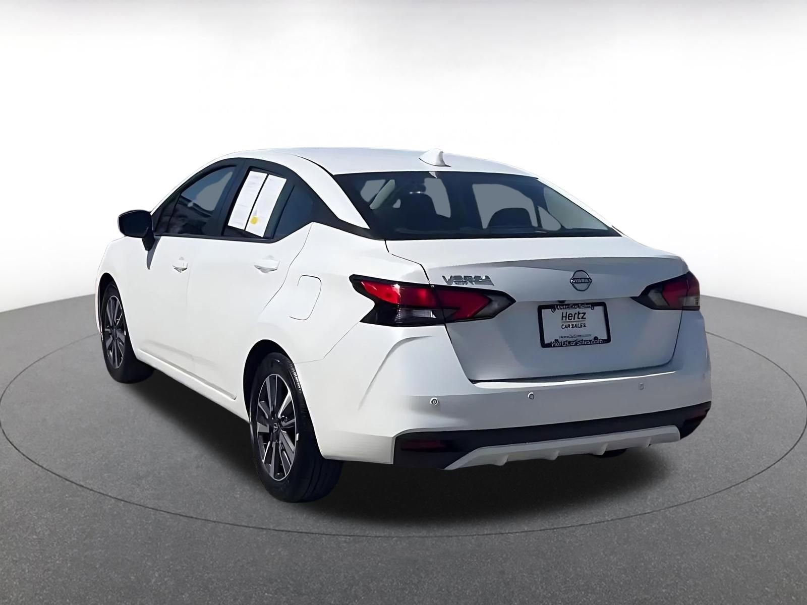 Used 2025 Nissan Versa SV FWD image 11