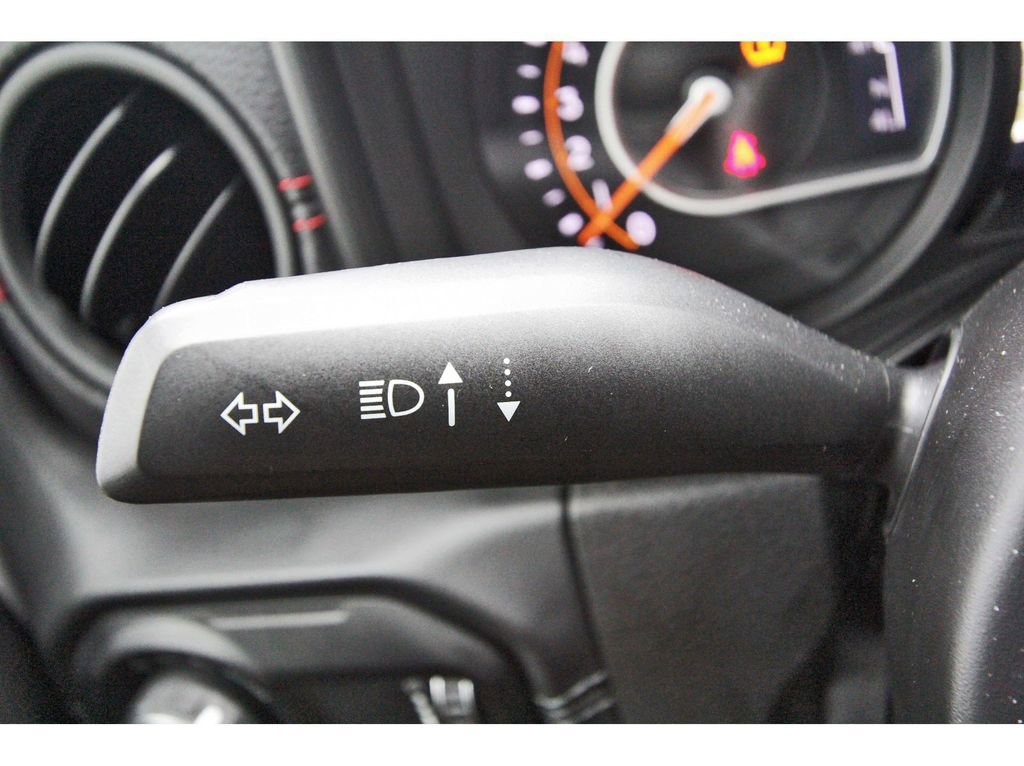 Used 2024 Jeep Gladiator Rubicon w/ Technology Group image 16