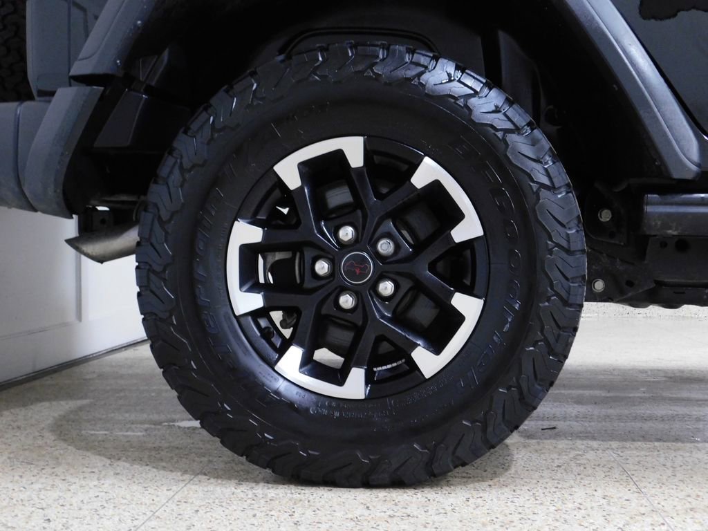 Used 2024 Jeep Wrangler Unlimited Rubicon w/ Technology Group AWD/4WD image 98