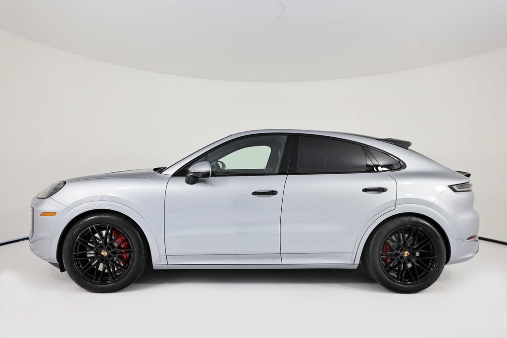 New 2026 Porsche Cayenne GTS AWD/4WD image 2