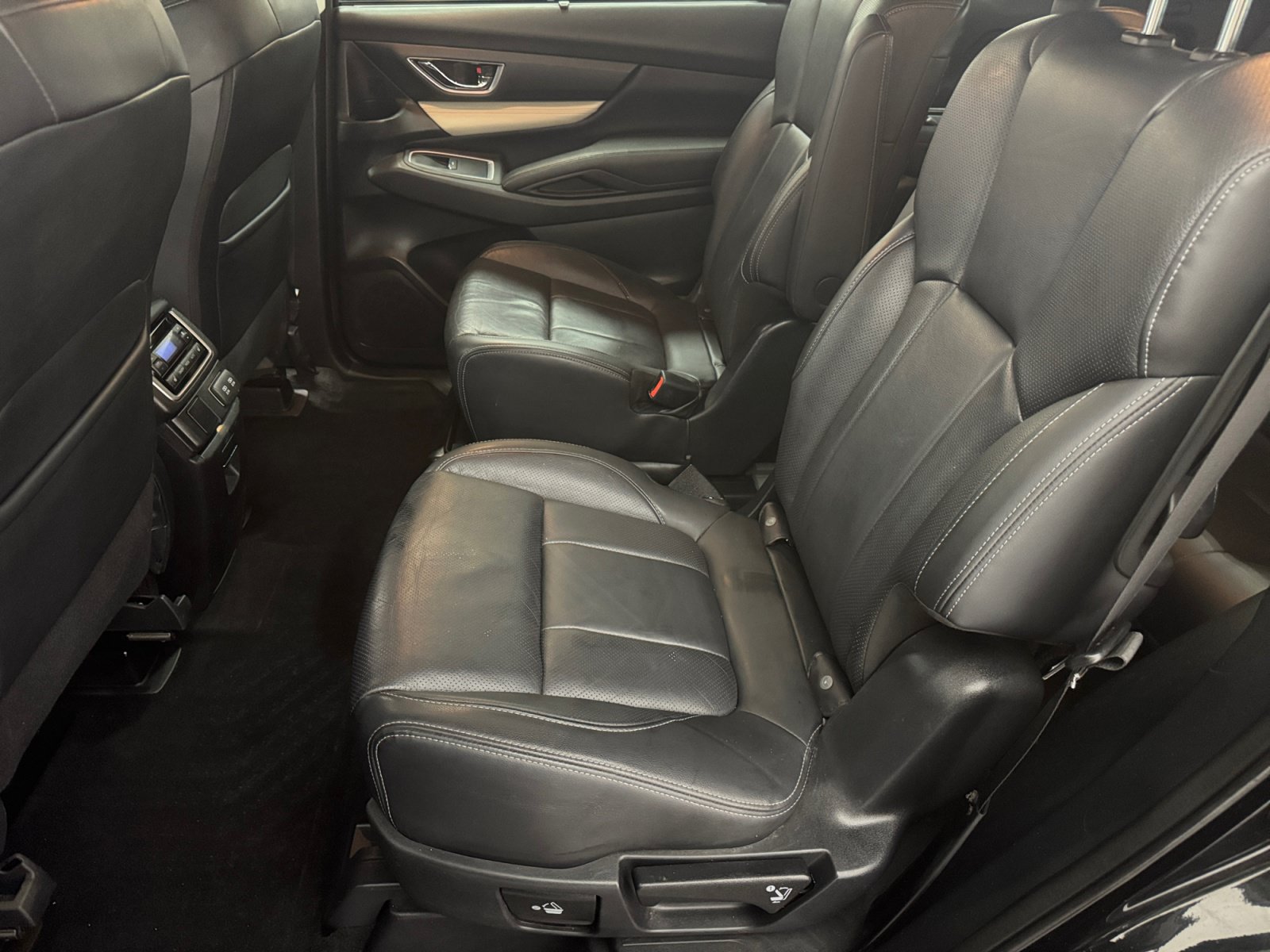 Used 2019 Subaru Ascent Limited AWD/4WD image 11