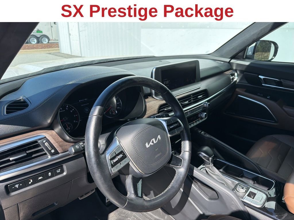 Used 2022 Kia Telluride SX w/ SX Prestige Package image 10