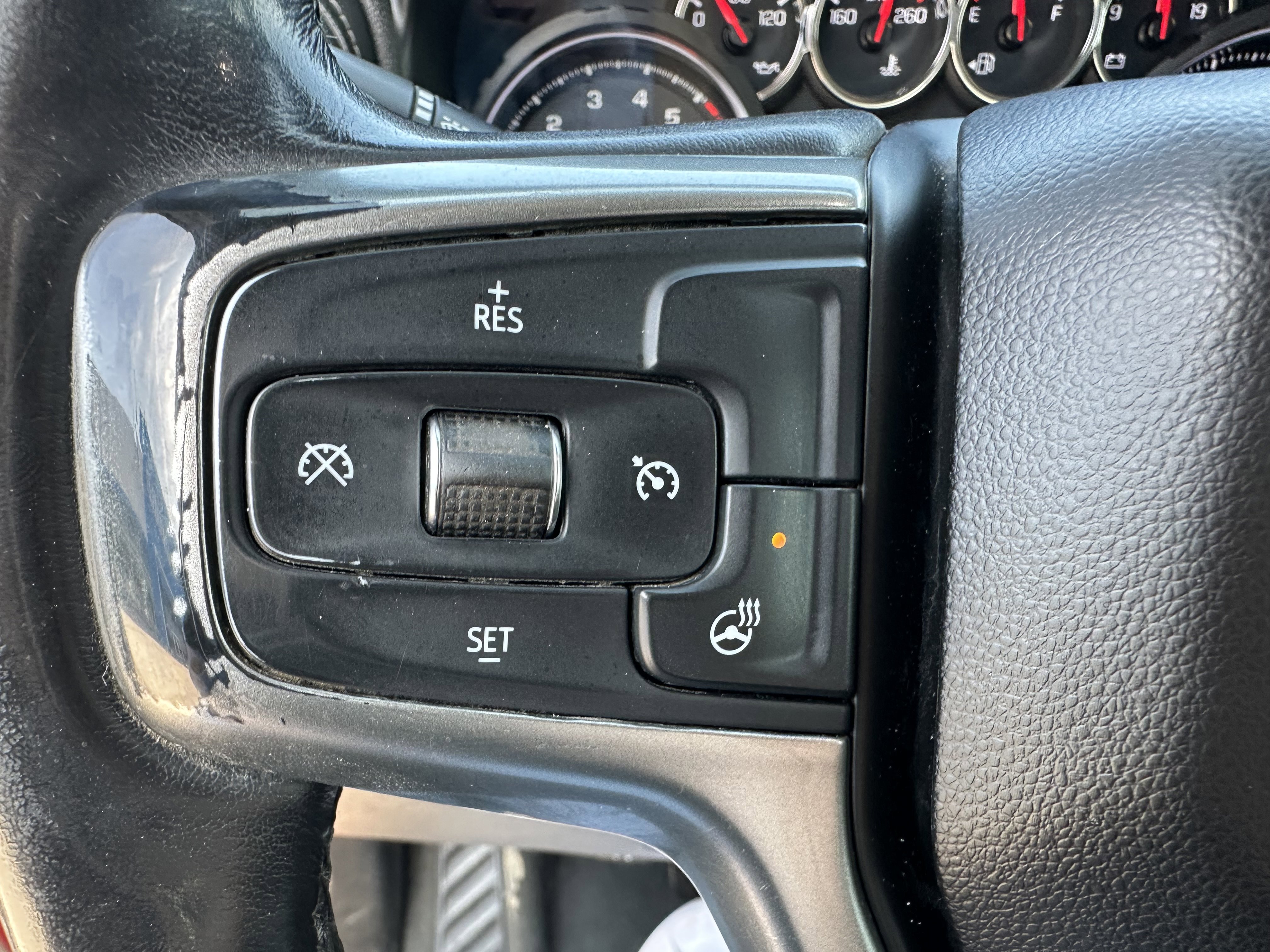 Used 2021 Chevrolet Silverado 1500 LT AWD/4WD image 12