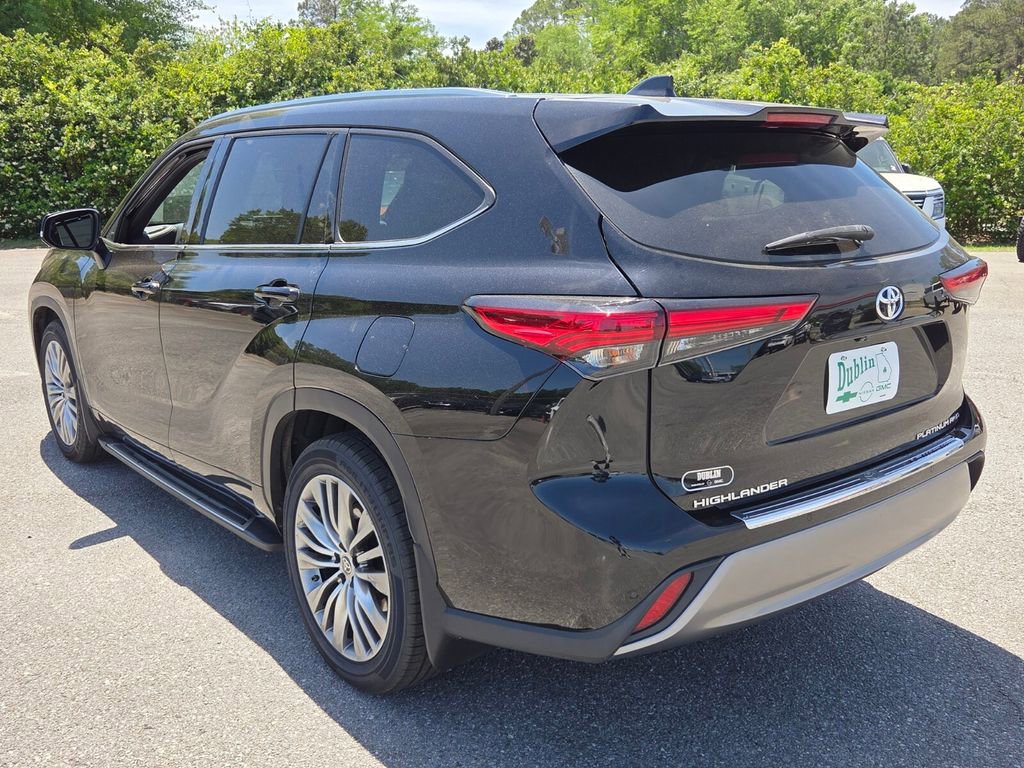 Used 2022 Toyota Highlander Platinum AWD/4WD image 8