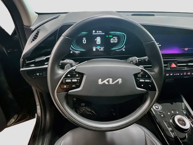 Used 2023 Kia Niro EX FWD image 11