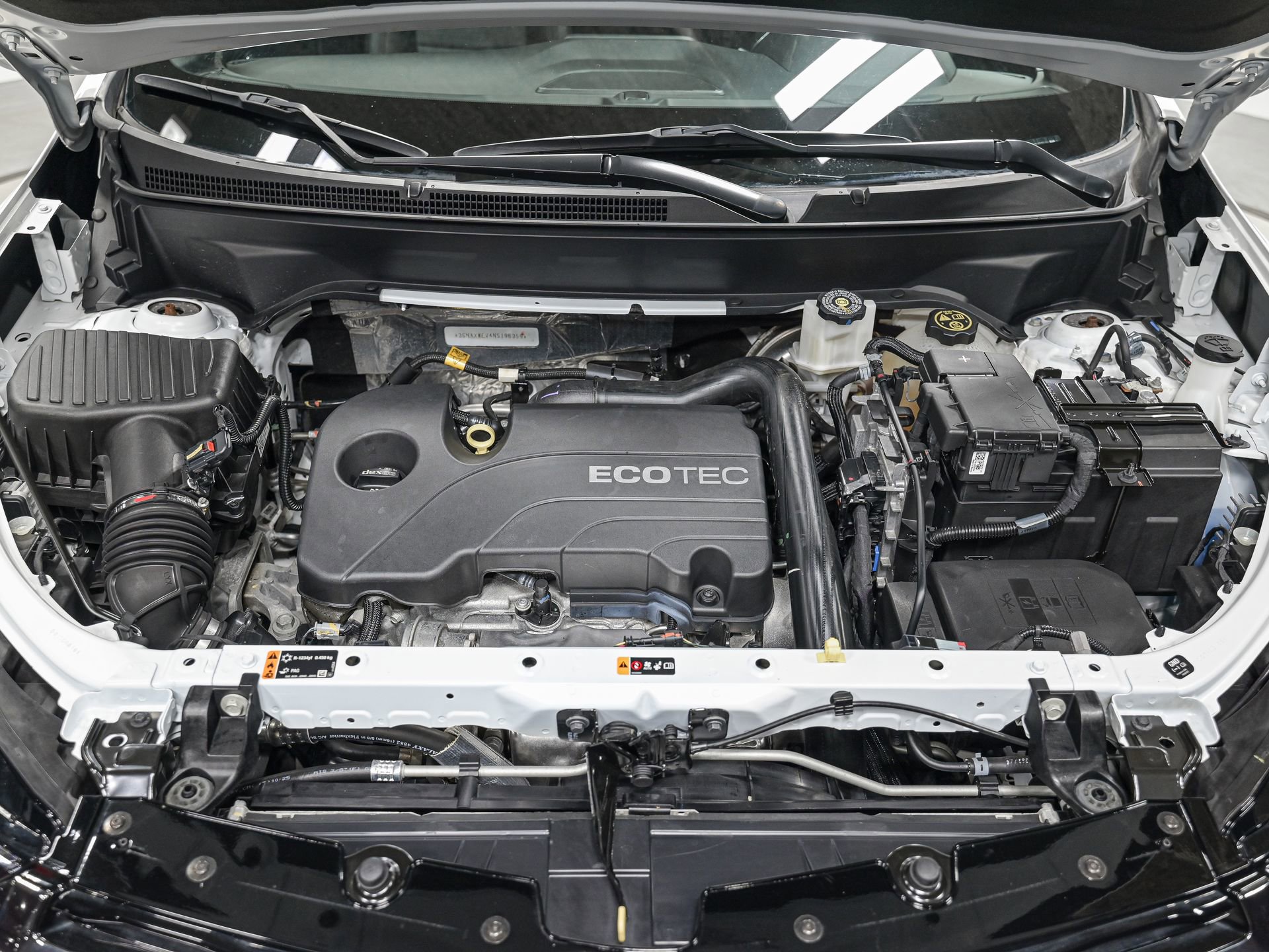 Used 2023 Chevrolet Equinox RS w/ RS Leather Package image 11