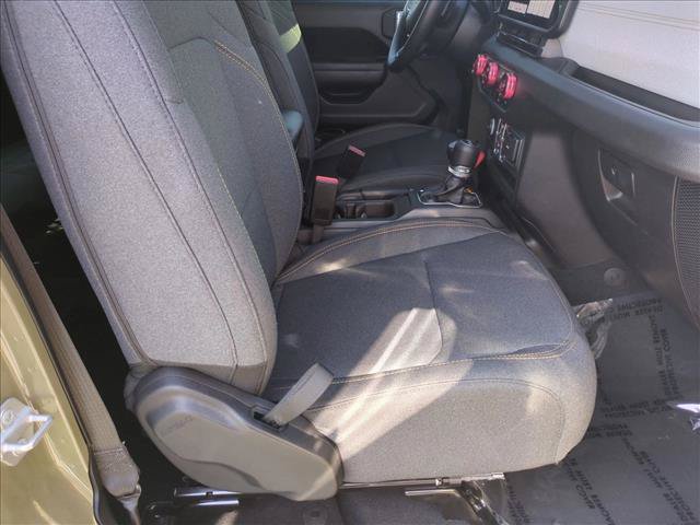Used 2025 Jeep Wrangler Unlimited Sport AWD/4WD image 19