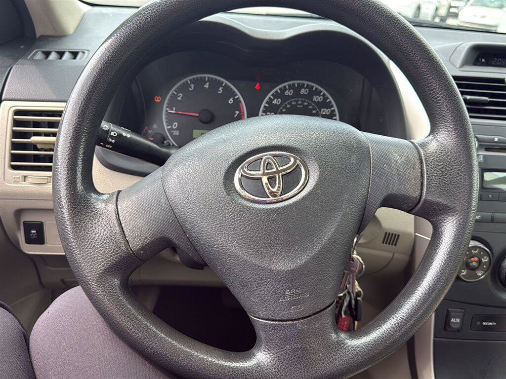 Used 2013 Toyota Corolla L FWD image 10