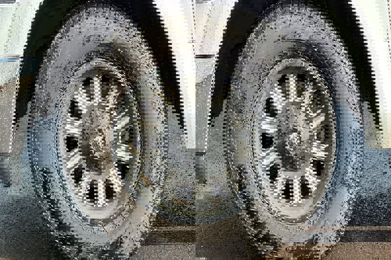 Used 2014 RAM 1500 Laramie w/ Convenience Group AWD/4WD image 26