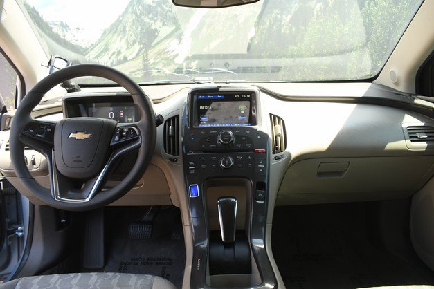 Used 2013 Chevrolet Volt FWD image 18