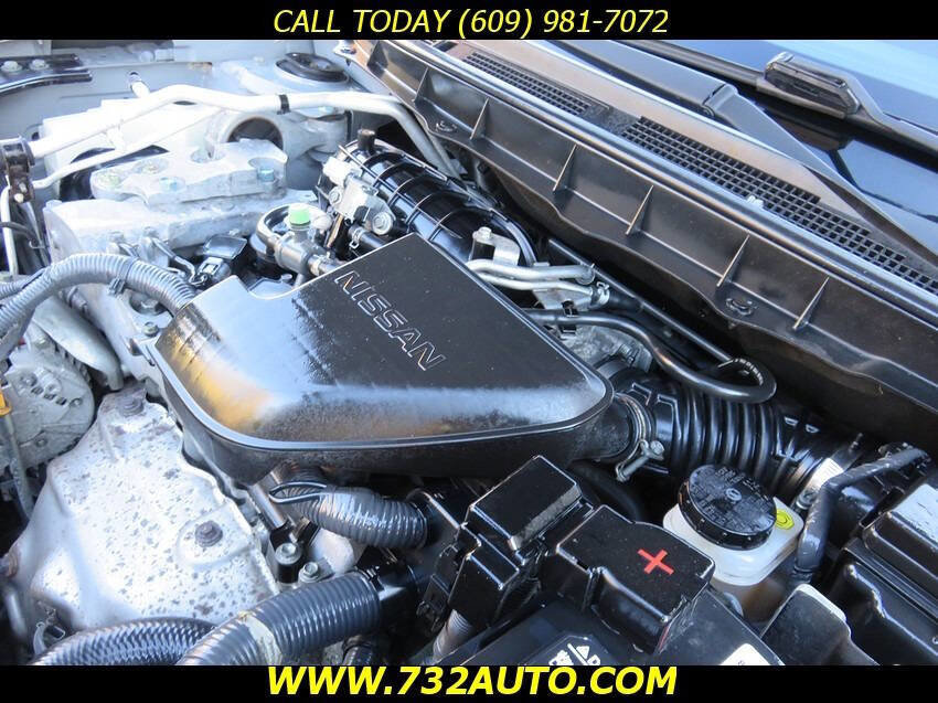Used 2009 Nissan Rogue SL w/ Premium Pkg image 33