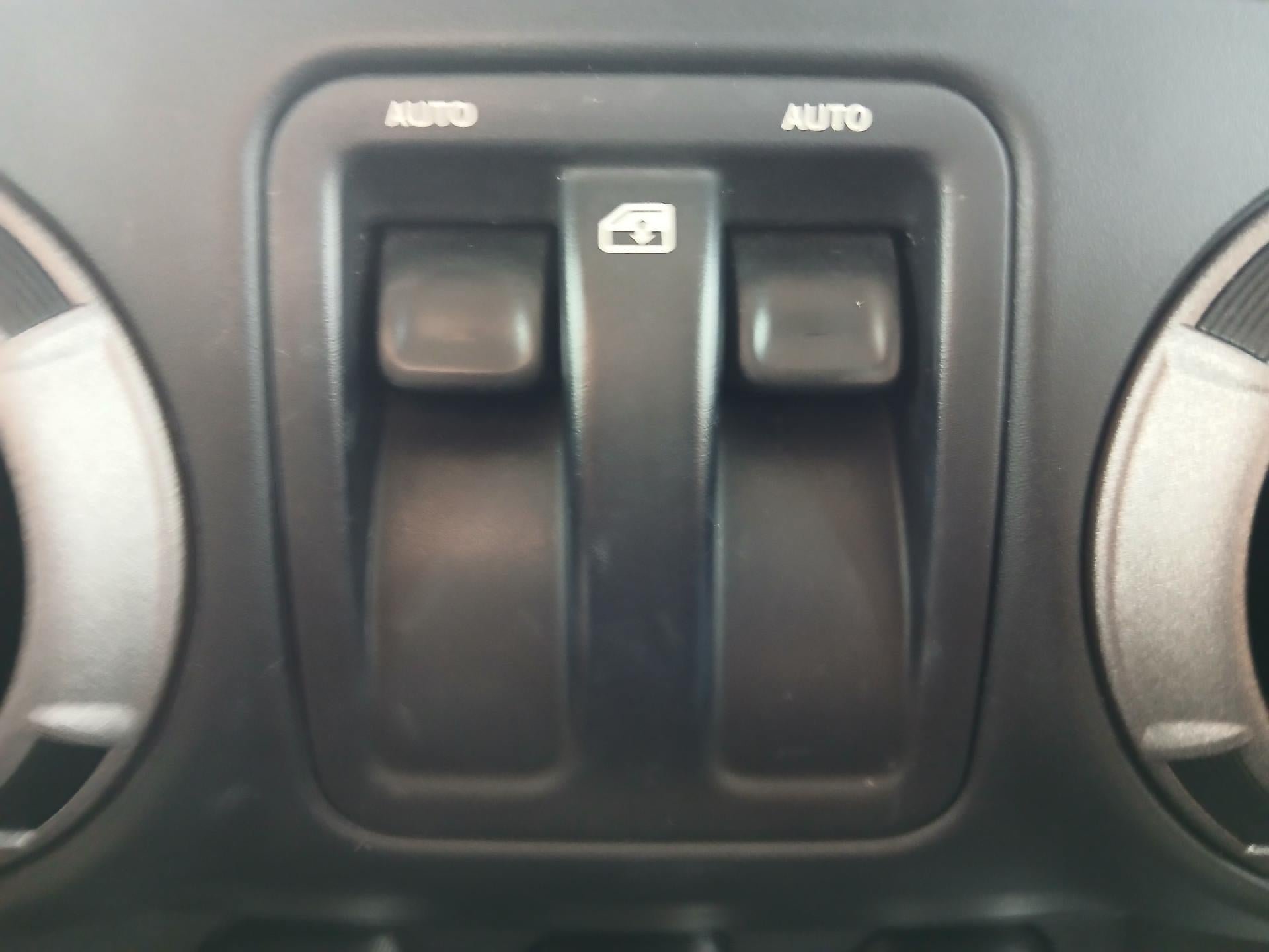 Used 2012 Jeep Wrangler Sport AWD/4WD image 27