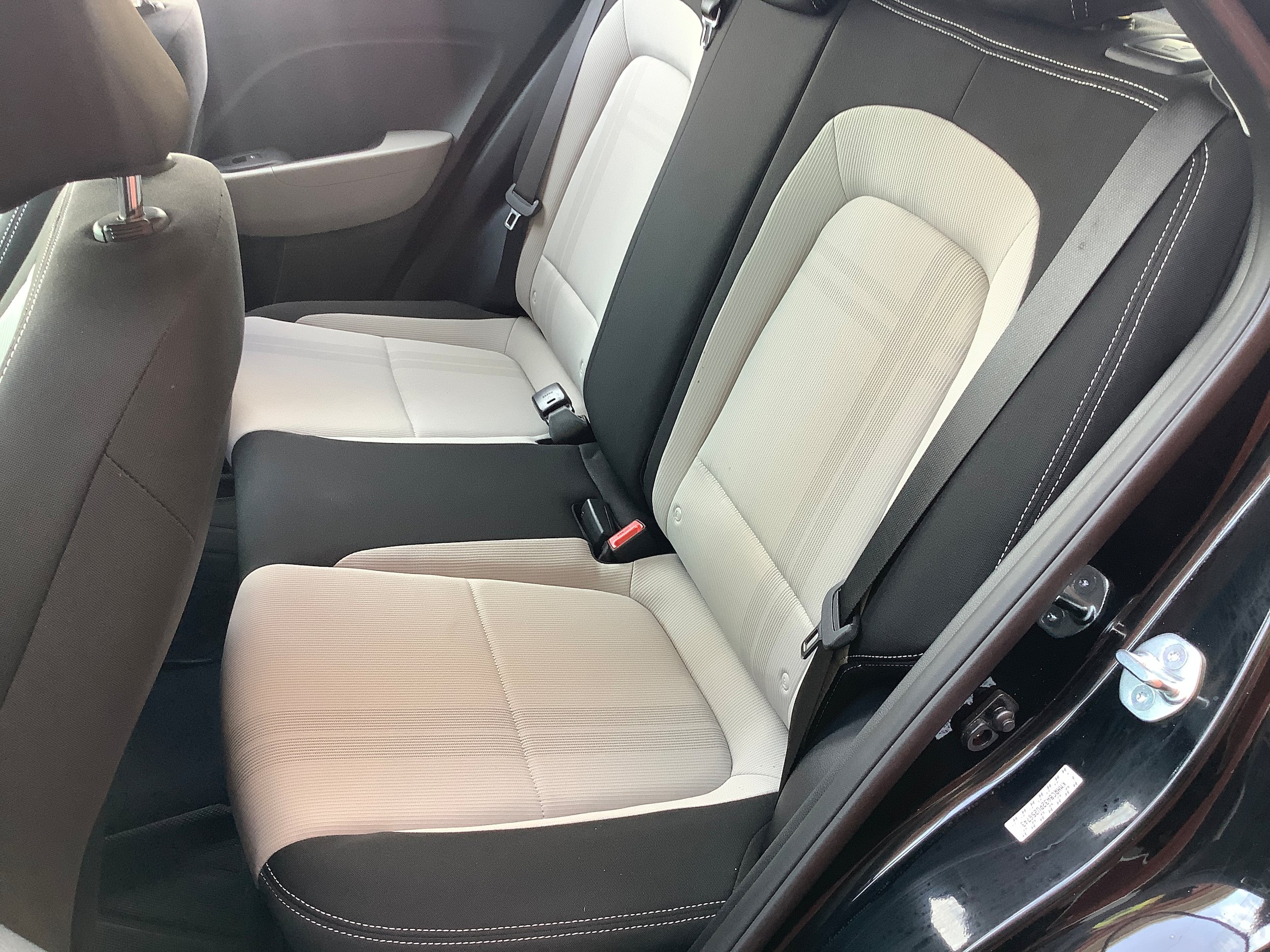 Used 2023 Hyundai Venue SEL w/ Cargo Package FWD image 12