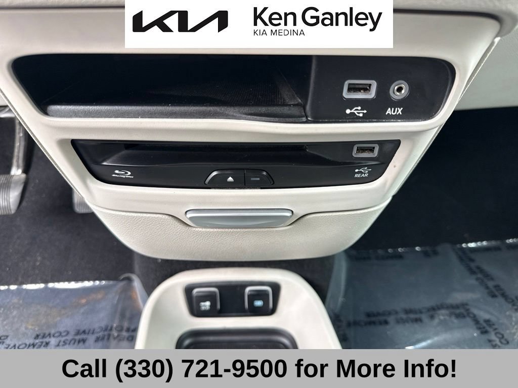 Used 2017 Chrysler Pacifica Touring-L Plus w/ Advanced Safetytec Group FWD image 50