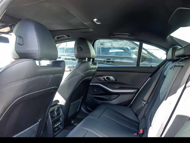 Used 2020 BMW 330i xDrive Sedan w/ Premium Package AWD/4WD image 9