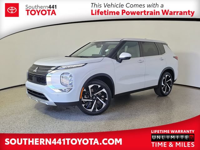 Used 2024 Mitsubishi Outlander SE Black Edition FWD video 1