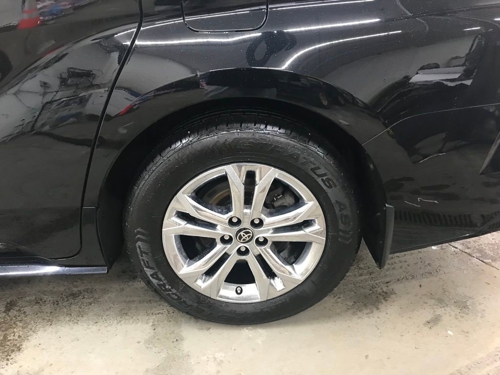 Used 2021 Toyota Sienna XSE image 47