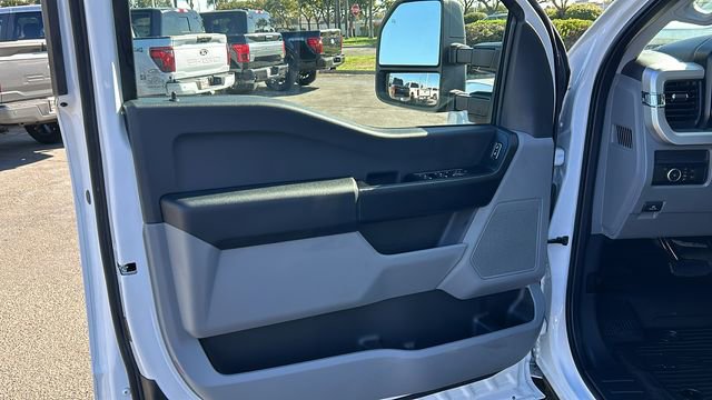 New 2025 Ford F550 2WD SuperCab Super Duty image 12
