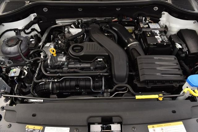 New 2025 Volkswagen Taos SE image 27